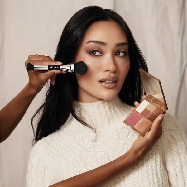 Stila Cosmetics Sculpt & Glow All-in-One Contouring & Highlighting Palette 
