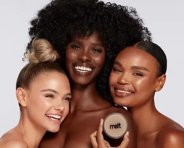 Melt Cosmetics Glazed Skin Sheer Finishing Powder