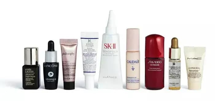Nine deluxe serum minis in a row, from Estée Lauder Advanced Night Repair and Lancôme Génifique to a MAC Hyper Real tube