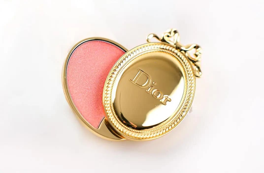 Dior Holiday 2026 Collection: First Look at the Backstage Glow Launch — image 4