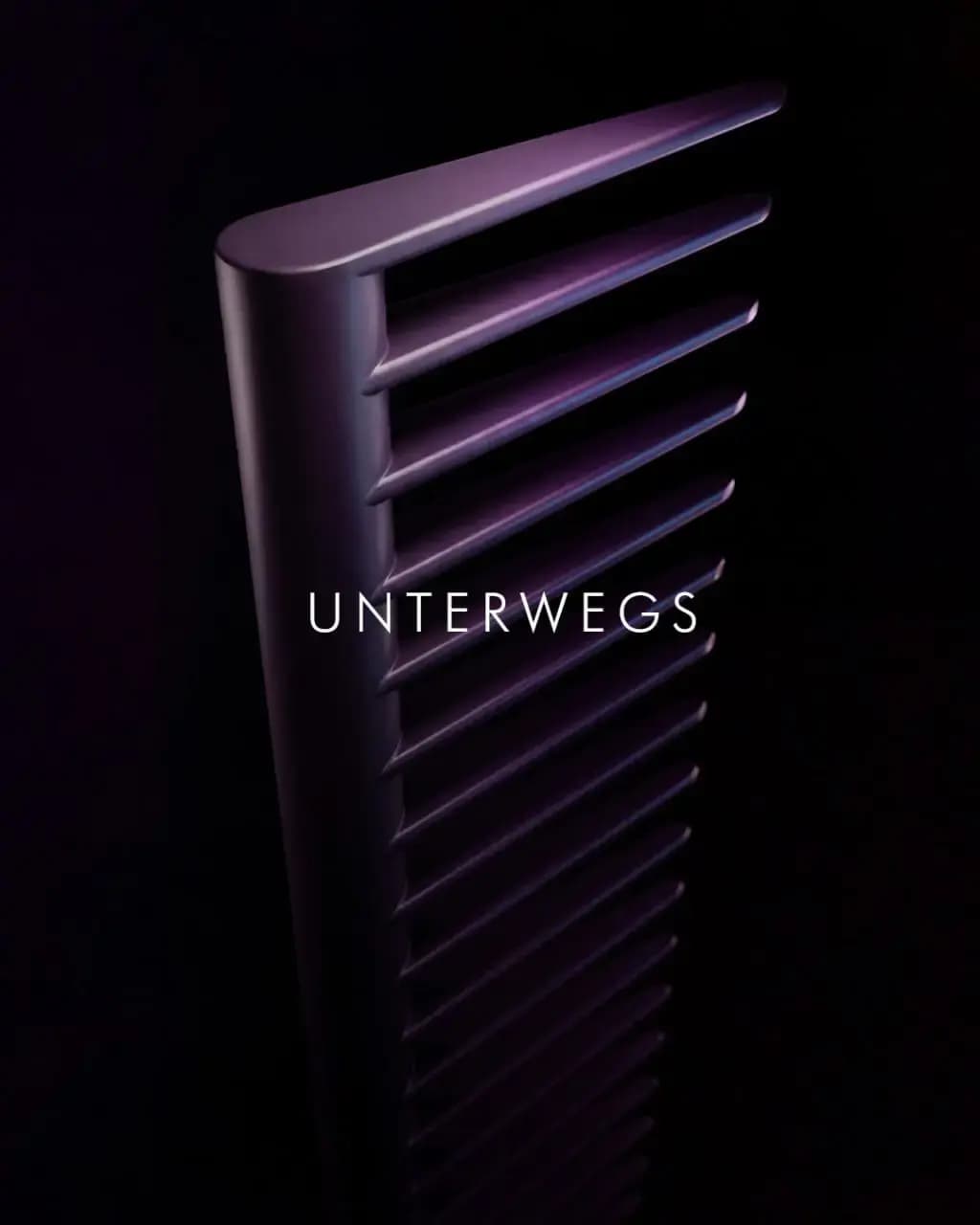 Close-up of a wide-tooth comb against a black background, with the word "UNTERWEGS"