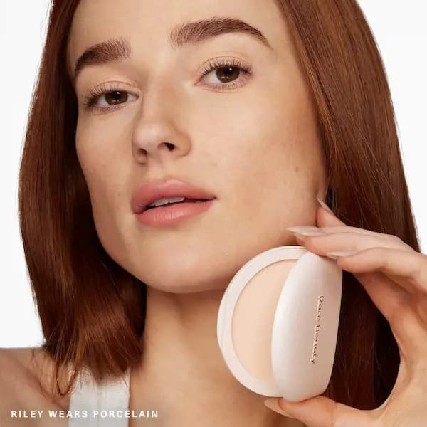 Rare Beauty True to Myself Tinted Pressed Finishing Powder