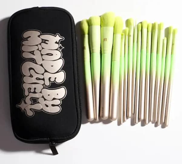 MADE BY MITCHELL 16-Piece Makeup Brush Set