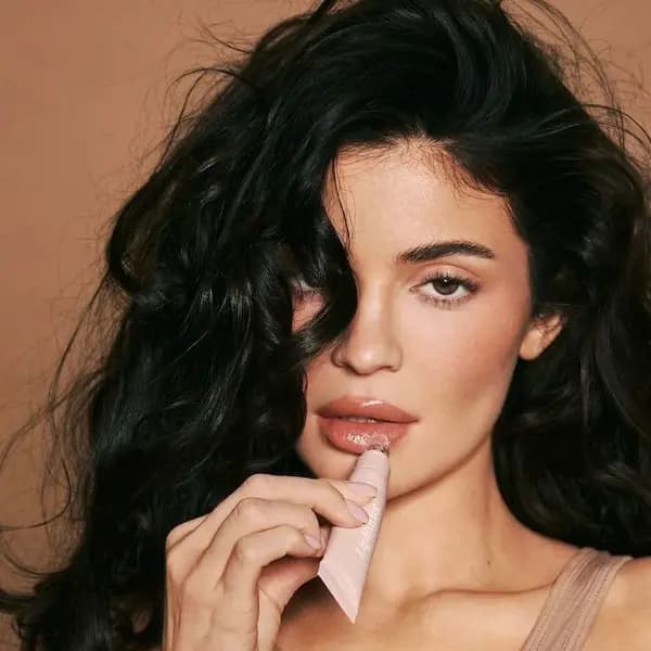 Kylie Skin Lip Butter in Vanilla Caramel