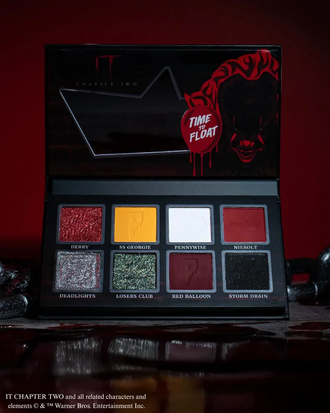 Open eight-shade palette with Derry, SS Georgie, Pennywise, Niebolt, Deadlights, Losers Club, Red Balloon and Storm Drain