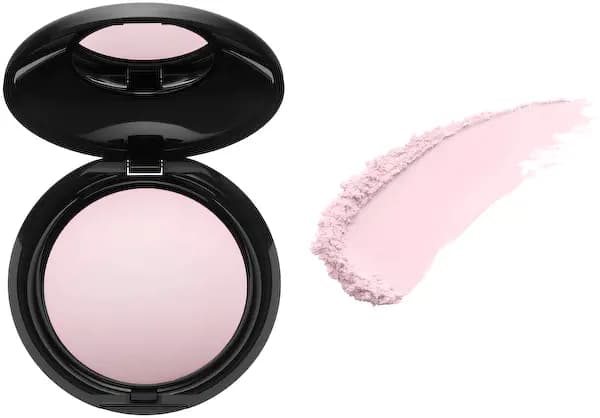 Pat McGrath Blurring Under-Eye Powder in Baby Pink