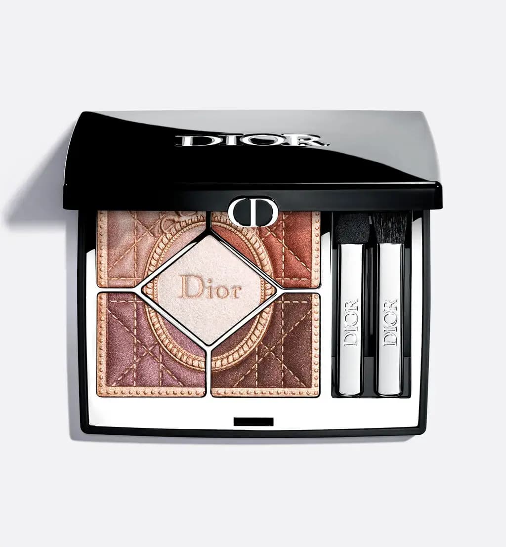 Black Dior five-shade eyeshadow palette in rose, copper, mauve, brown and pale pink with two applicators