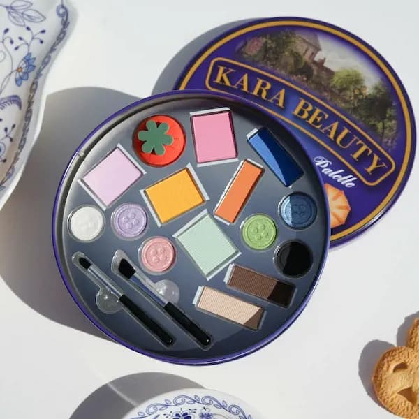 Kara Beauty COOKIE TIN Creative Beauty Palette