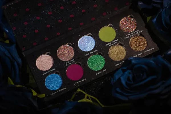 Touch of Glam Beauty Inc. Restock of There’s Been A Holo Misunderstanding Palette