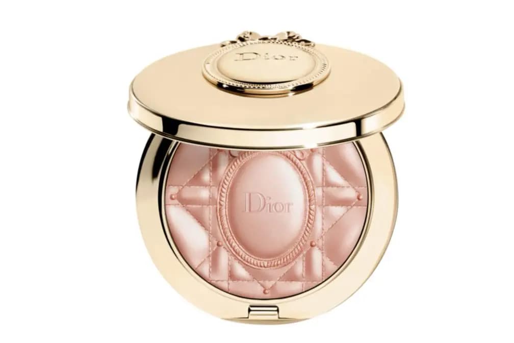 Dior Holiday 2026 Collection: First Look at the Backstage Glow Launch — image 5